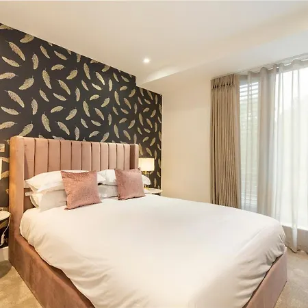 107 @ Ryedale House *